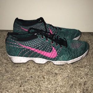 Nike Flyknit Zoom Agility
